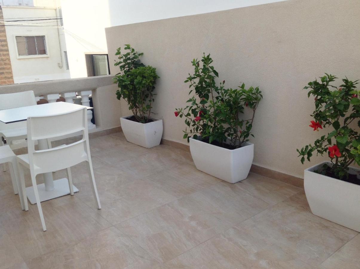 8Villa Saint Julian's Εξωτερικό φωτογραφία